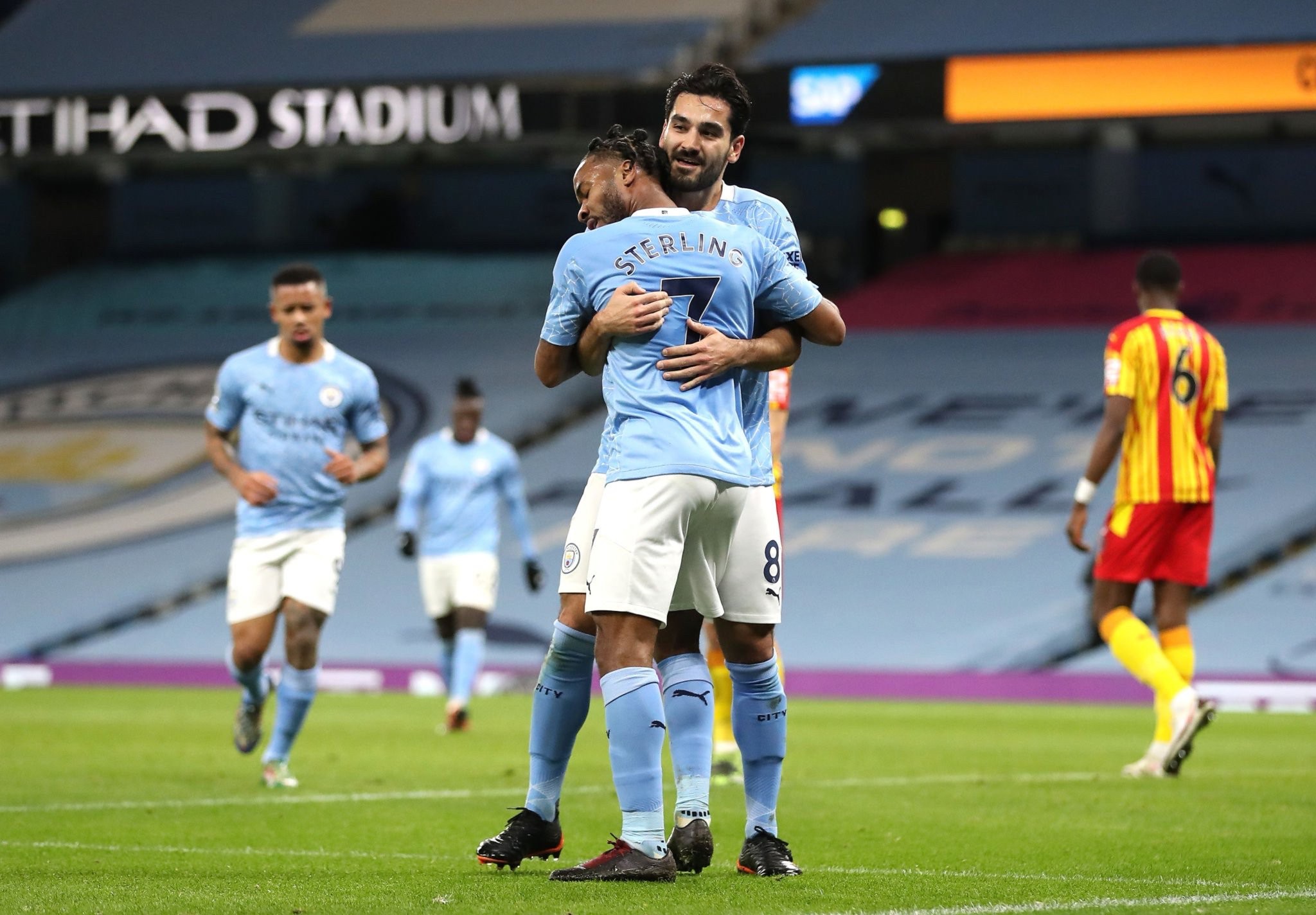 自战略的智 自战略的智